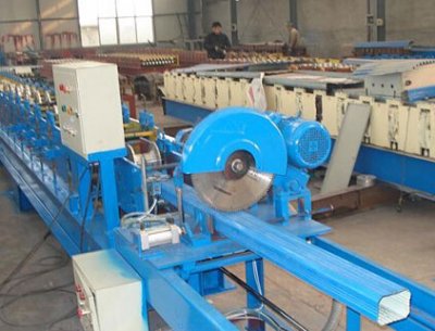 關于圓方管機械設備的用途與介紹